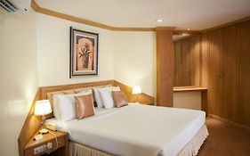 Lido Beach Hotel
